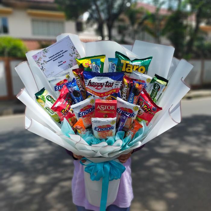 Buket Snack. Buket Makanan. Buket Coklat. Handbuket Snack Makanan Terlaris