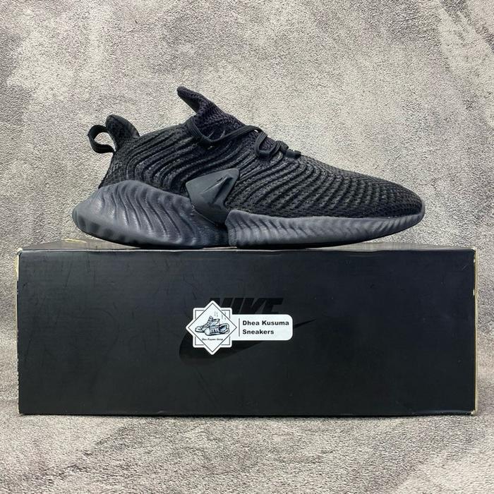 Sepatu Second Adidas Alphabounce Instinct ‘Carbon’ Size 42 Original Guarantee 100%