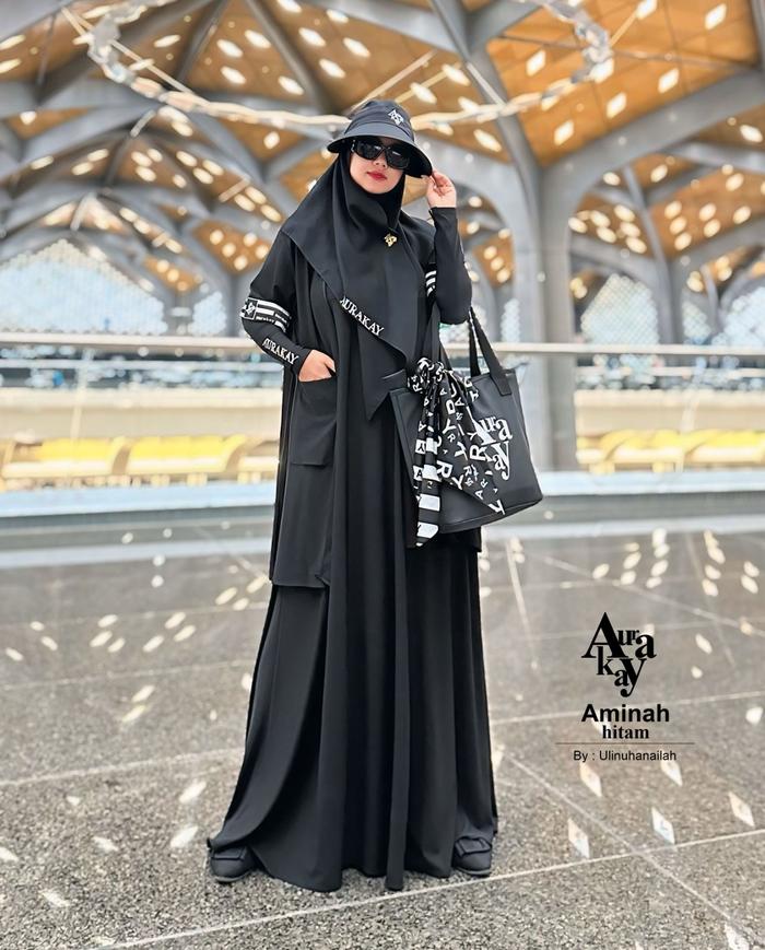 Gamis Syar'i Set Outer Aminah Jersey Hitam Mekkah Madinah Series 2025 By Aurakay Syar'i