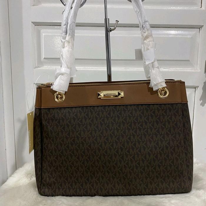 tas wanita mk whitney medium chain shoulder tote brown in