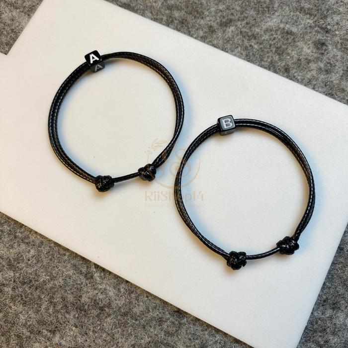 RIISHOP- Gelang Inisial A-Z/ Gelang Huruf/ Gelang Hitam