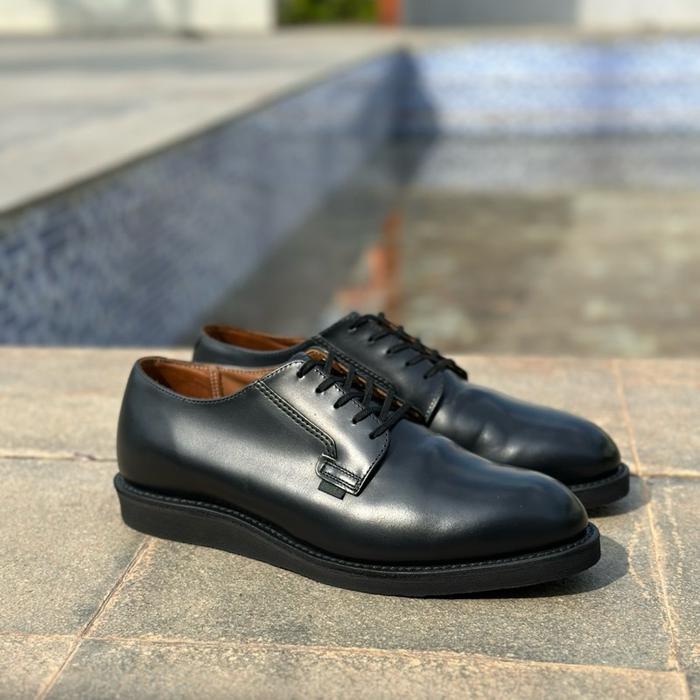 Redwing 101 postman oxford black chaparral