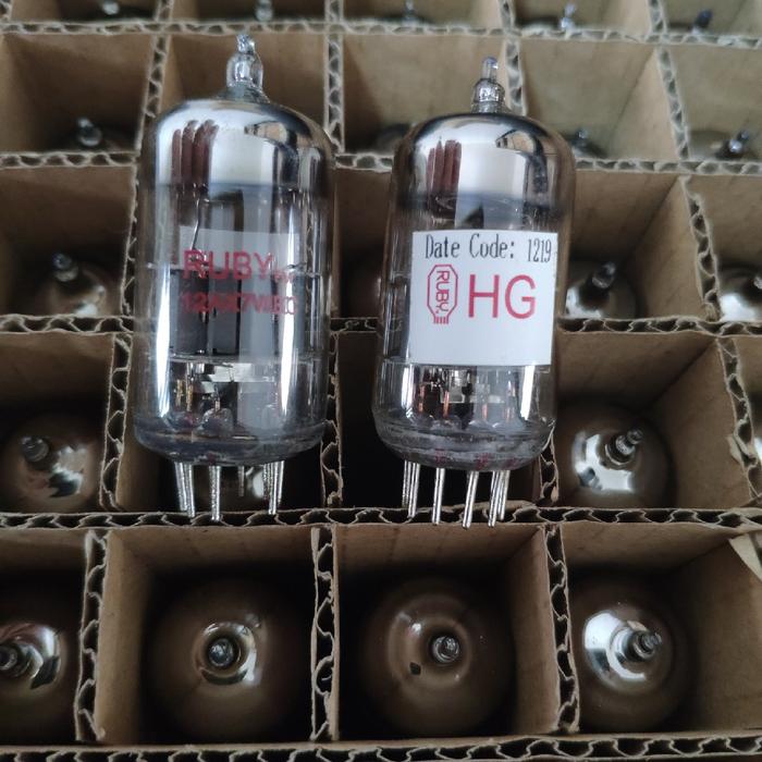 Free shipping 2/PCS brand new 12AX7WBC 12AX7AC5 Electronic tube