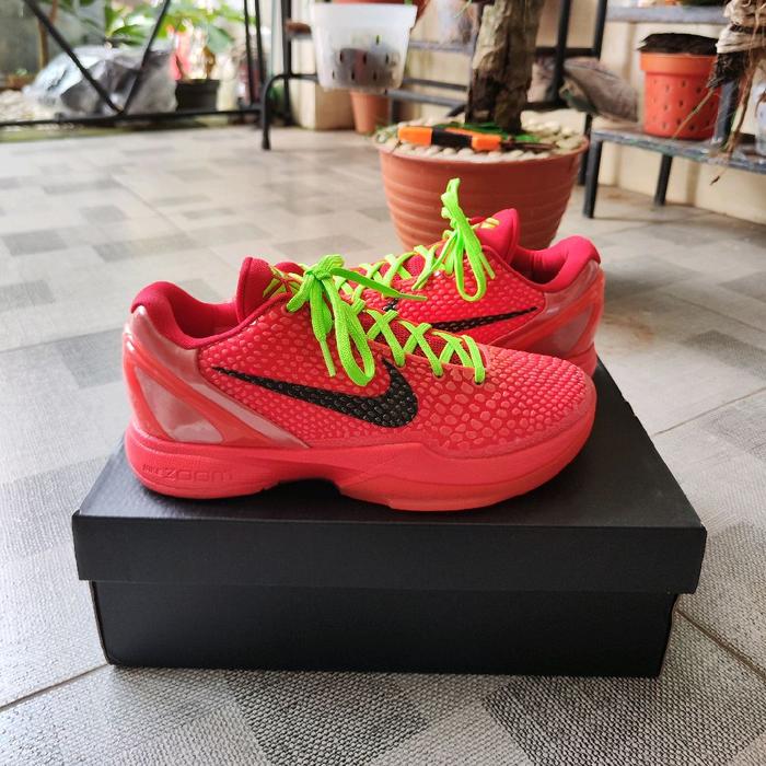 Nike Kobe Reverse GRINCH Original Authentic