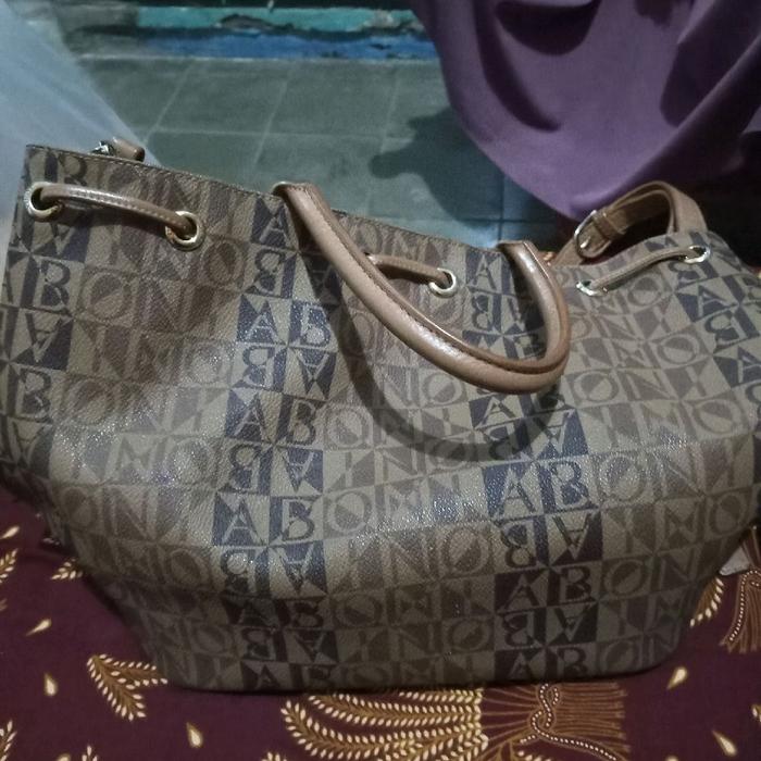 Bonia Italia Original, sling bag, untuk kerja, bhn leather berkualitas