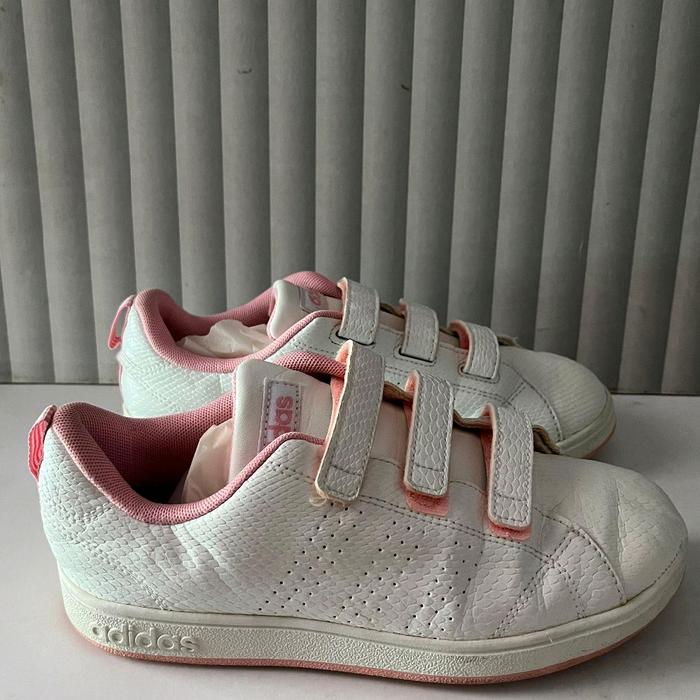Sepatu Anak Second Original Adidas Neo Size 34/21cm
