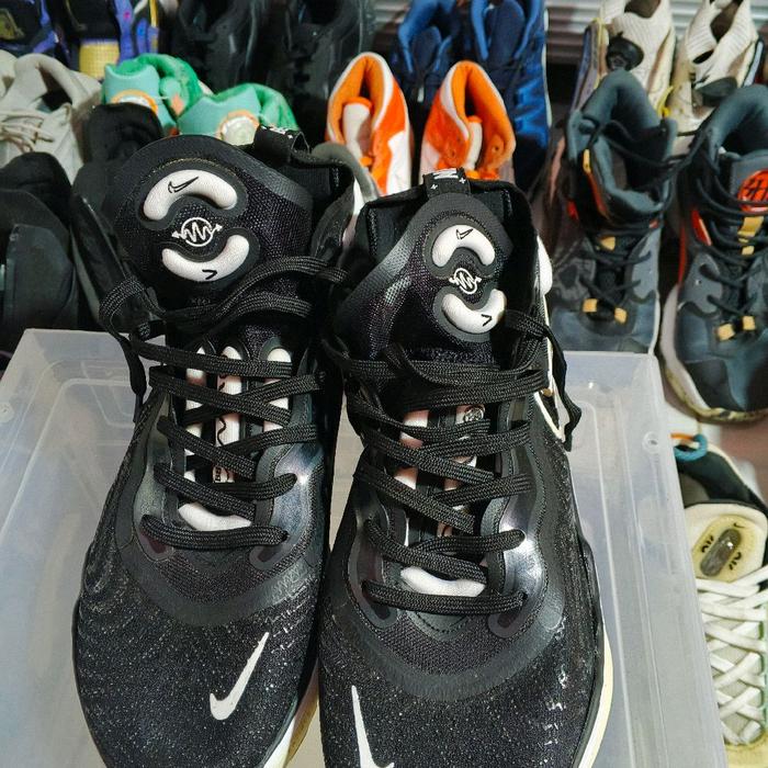 Sepatu Sport and Casual Nike Air Zoom 2nd size 42 insole 26,5cm like new