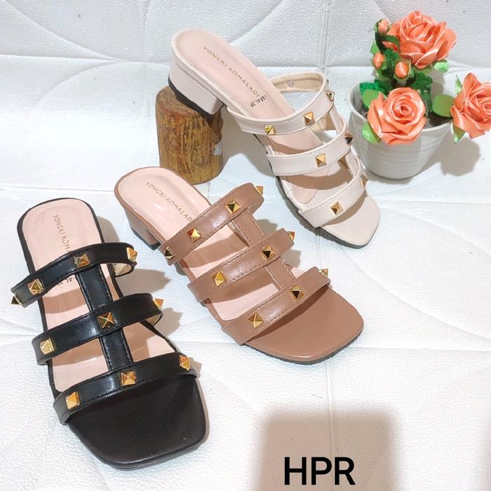 YONGKI KOMALADI HILLS PIRAMID (HPR) HAK 3CM Sandal cocok untuk ke kondangan Wanita