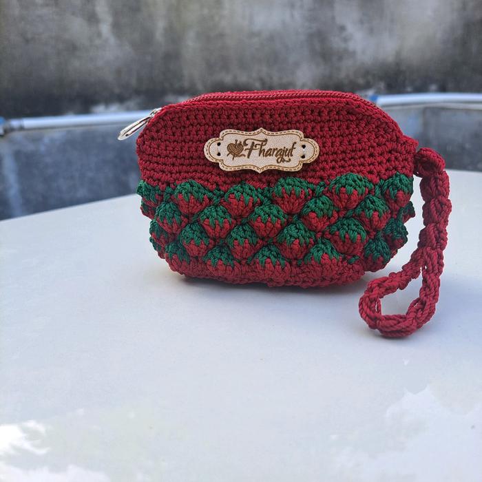 dompet rajut strawberry//dompet gemoy