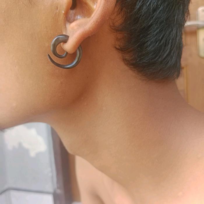 anting anting (sepiral baygon)