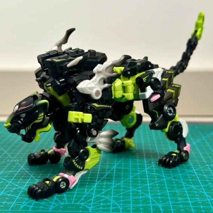 52toys Black Tiger Exclusive Figure Beastbox Figurine Animal Metamorphic Toys Pvc Models Mini Toys C