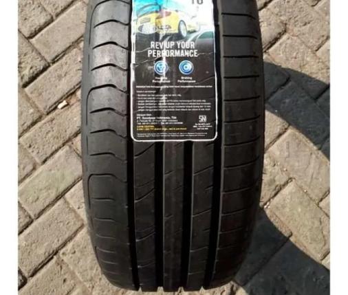 Ban mobil Goodyear 225/40 R18 92Y EAGLE F1 SPORT XL FP