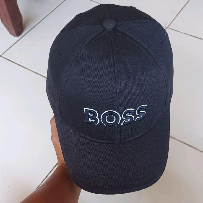 topi hugo boss kids size 56cm