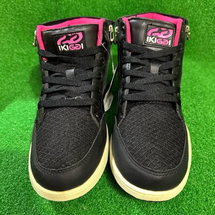 Sepatu Sekolah Ikigai Sisuka Hitam Fushia Size 39 - Fashion Casual Shoes