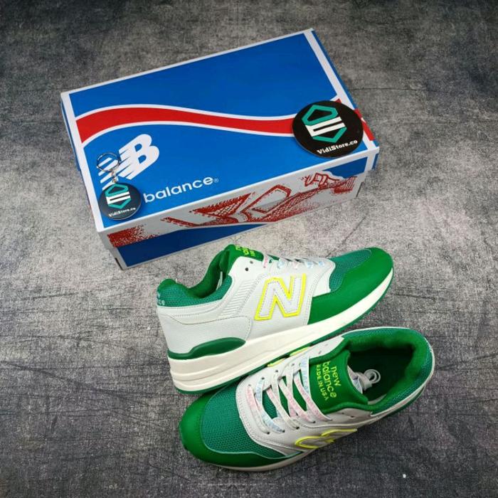 Sepatu Sneakers Olahraga Traning Casual Gym Pria New Balance 997s White Green Yellow