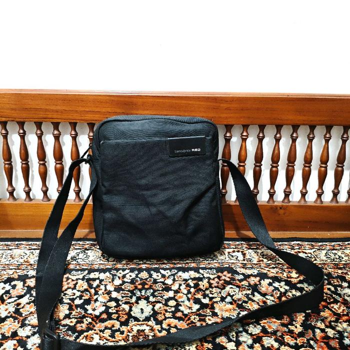 tas sling bag samsonite red