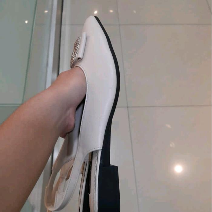 Flatshoes by Chic Fortune Shoes