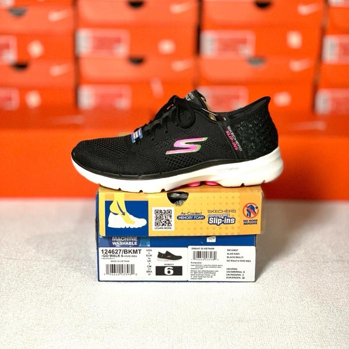 SEPATU WANITA SKECHERS GO WALK 6 ORIGINAL STORE (124627/BKMT)