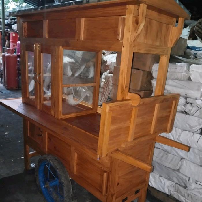gerobak angkringan dengan etalase kaca