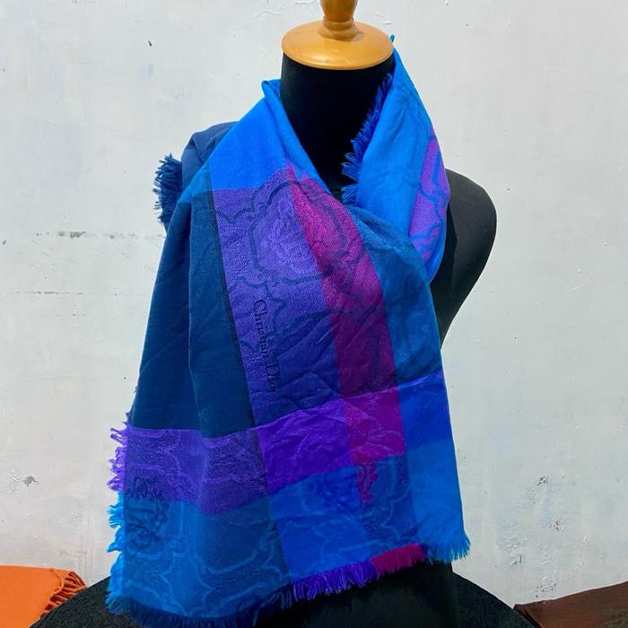 Christian Dior Monogram Wool Shawl - Syal Wol dengan Pola Monogram Elegan untuk Penampilan Mewah