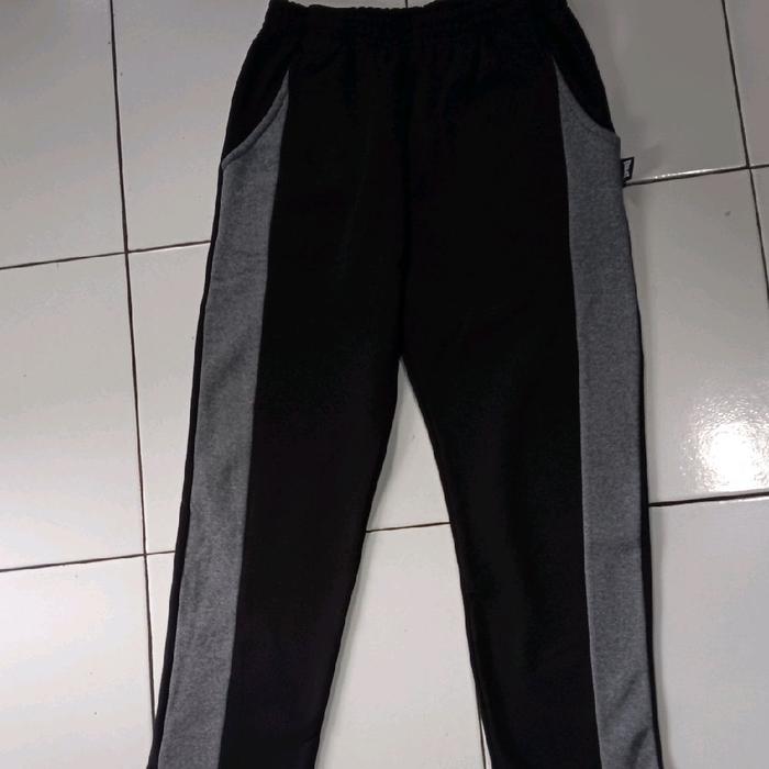 celana training everlast warna hitam prelove