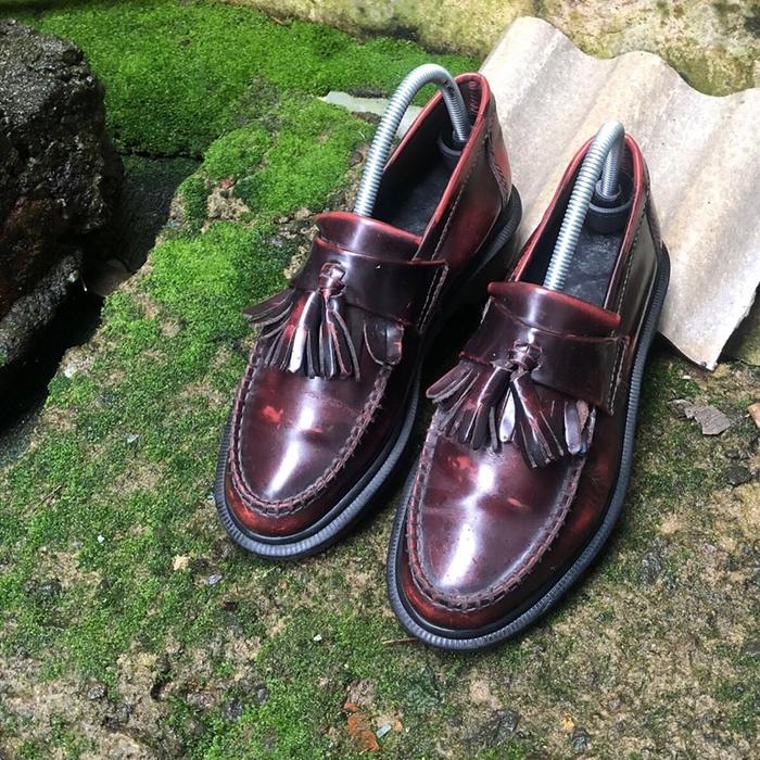 Dr martens adrian tassel red arcadia
