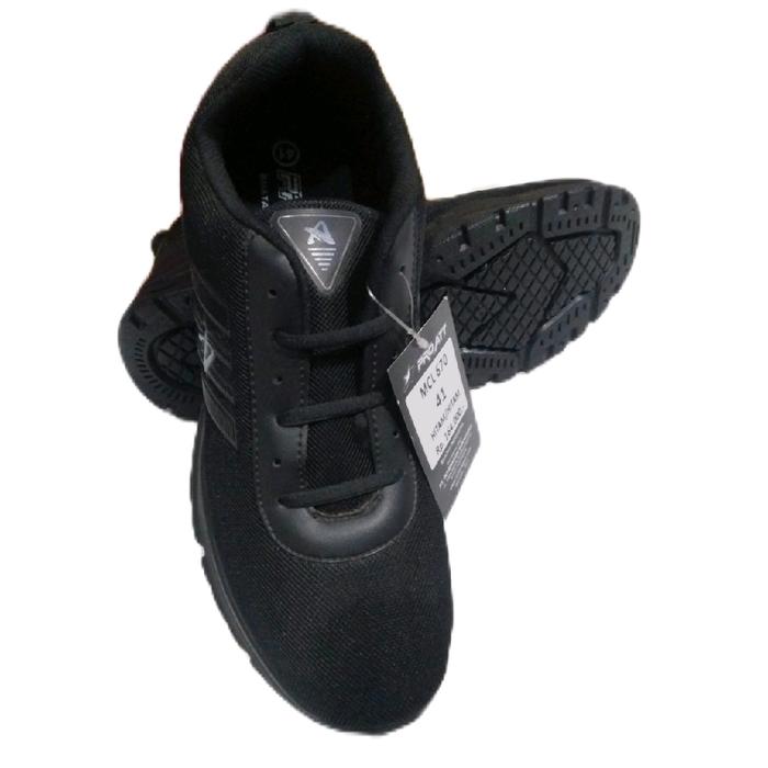 MCL670 spatu skolah PRO Att