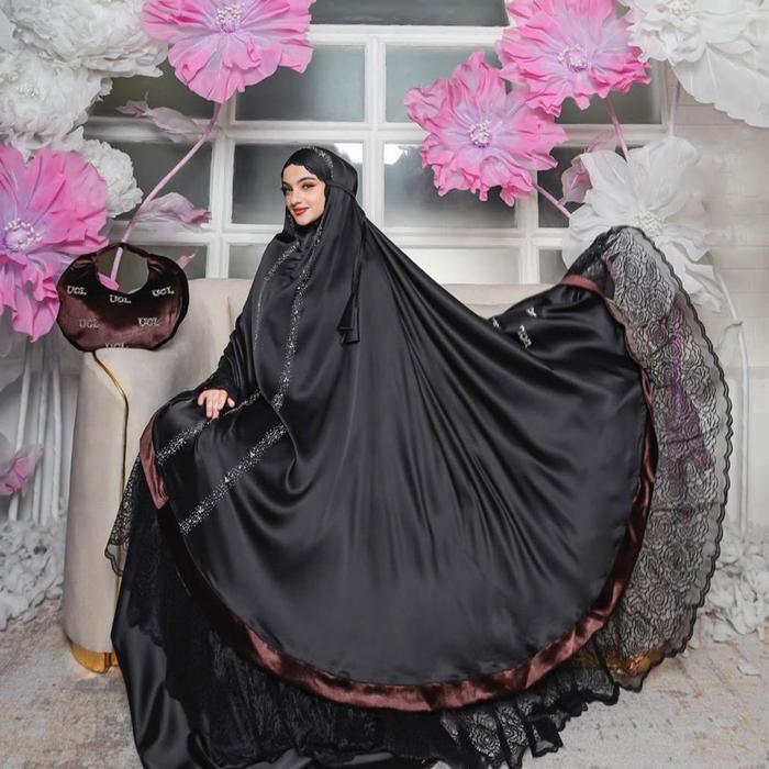 Mukena UcL Dewasa Mewah Mukena Armani Silk Mukena Muslim Wanita Terbaru Bahan Armani Silk Lis Beludr