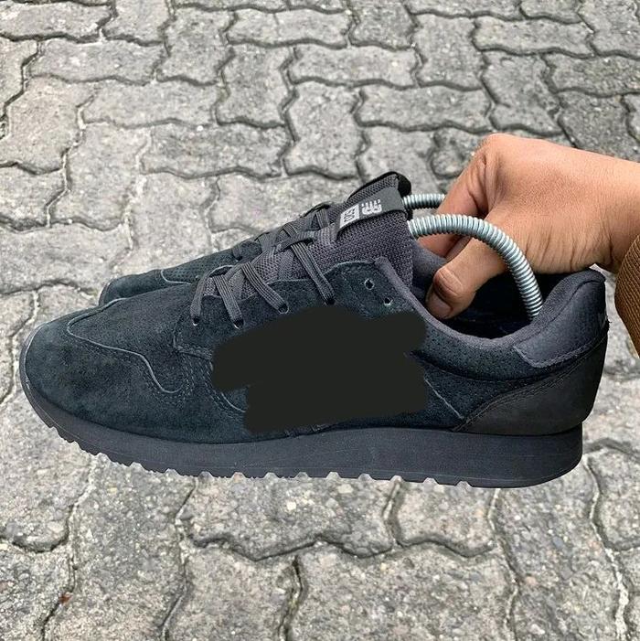 sepatu nb new balance 520 full black original