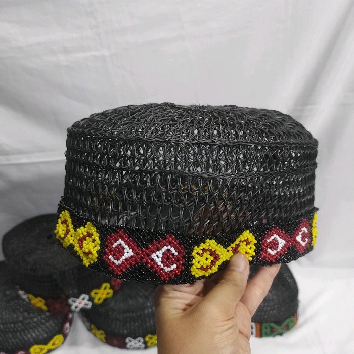 Peci Kopiah Songkok Rotan Kombinasi Motif Manik Dayak Kalimantan Prm03 Terbaru