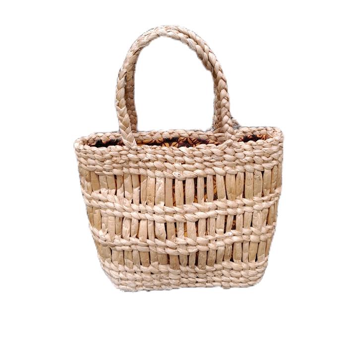 tas berbahan eceng gondok