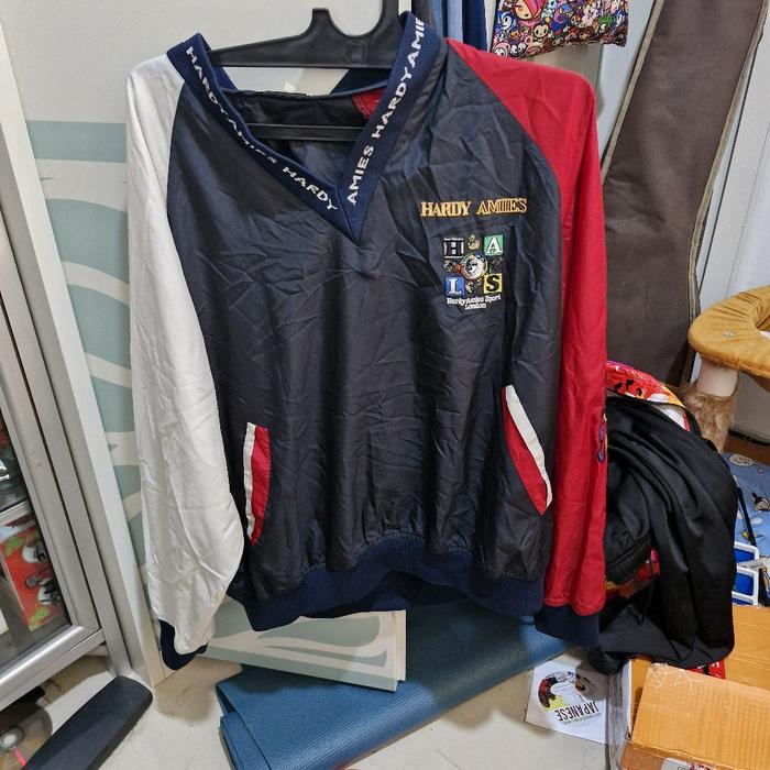 jaket hardy amies bekas