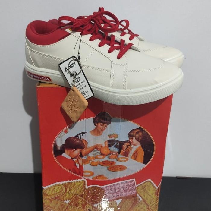 AEROSTREET X BISKUIT KHONG GUAN Shoes Sneakers Cookies Food *
