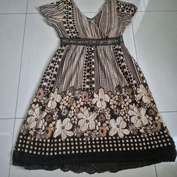 Preloved dress wanita Caroline Kosasih