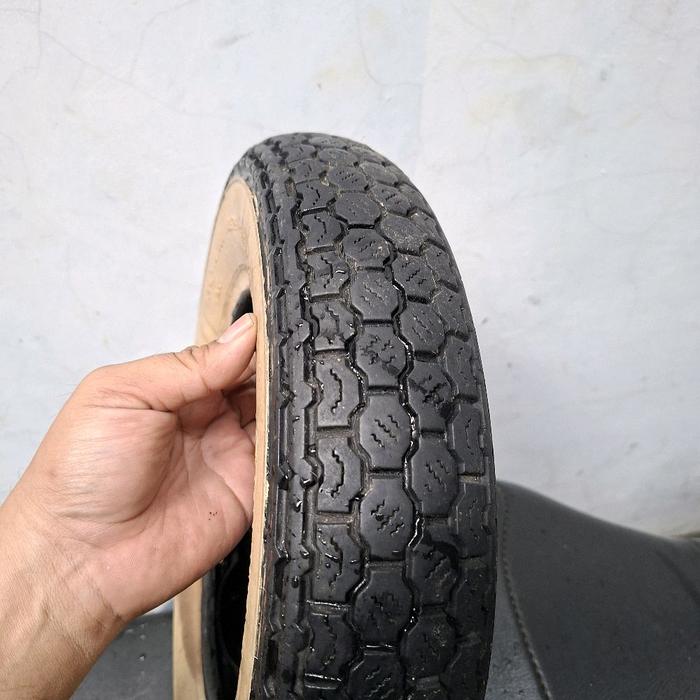 Ban Vespa Continental Whitewall Ring 10