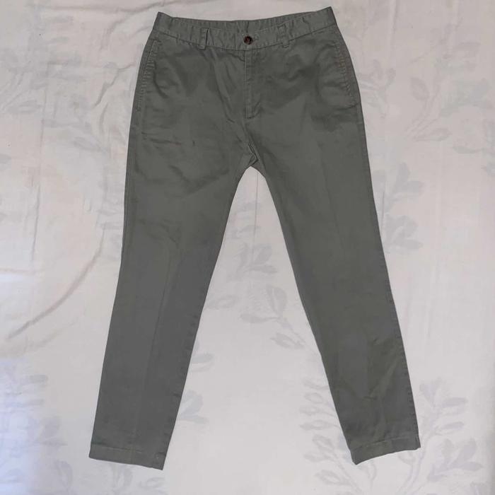 Celana chino Preloved Abu muda
