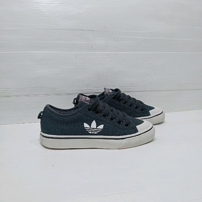 Adidas nizza size 36 // 225 cm,Vietnam,second,kanvas