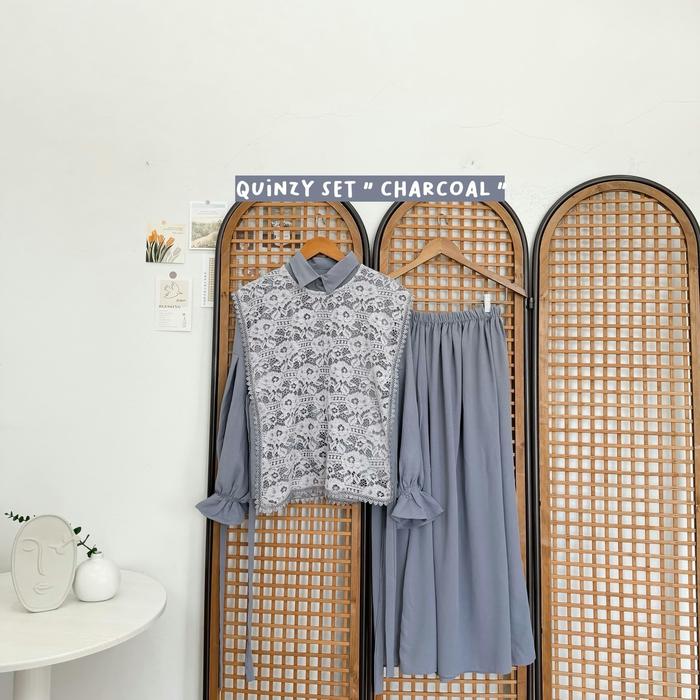 LOCANA LABEL ORIGINAL QUINZY SET