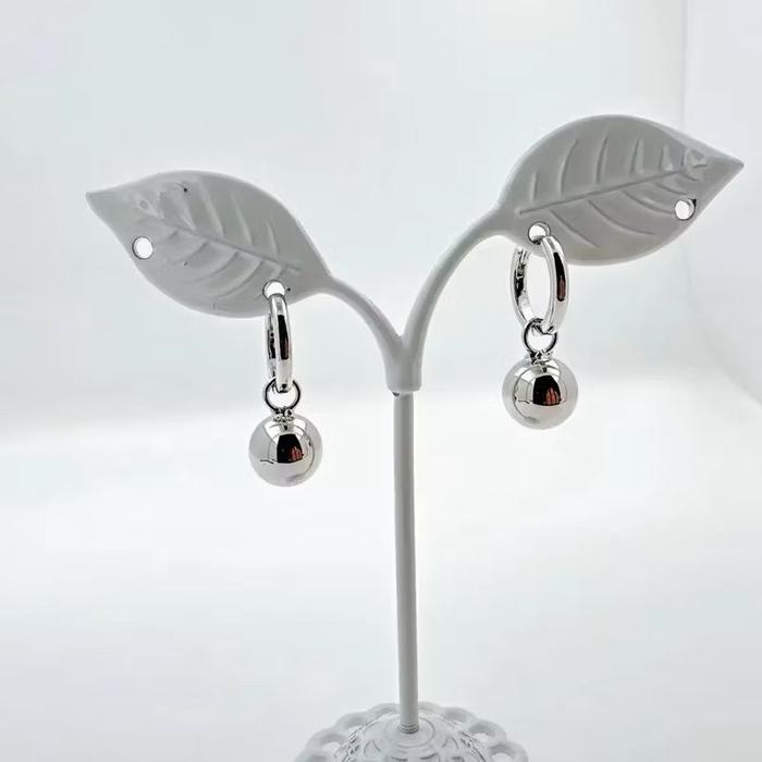 (NEW) ANTING CLIP anak dan dewasa GIWANG TITANIUM MENYERUPAI MAS