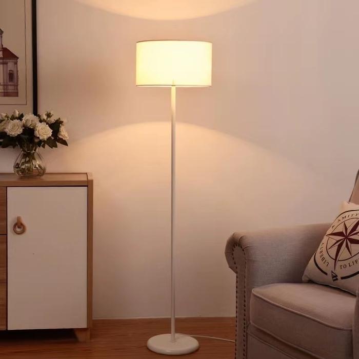 【Garansi 10 tahun】 Lampu Lantai 150cm sudut ruang tamu standing Hitam cap kap samping sofa tempat du