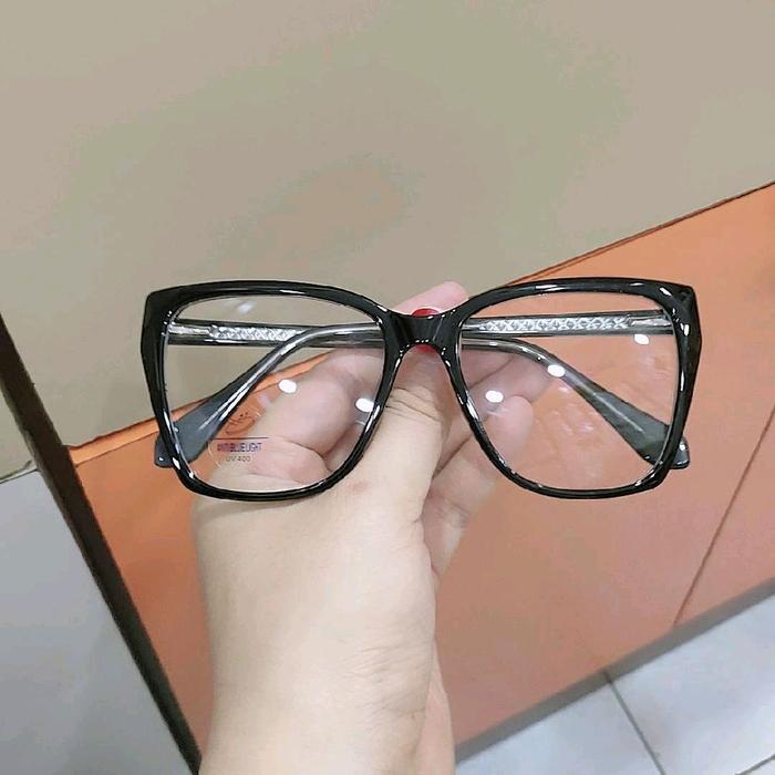 Kacamata wanita eyewear tipe ZY3003