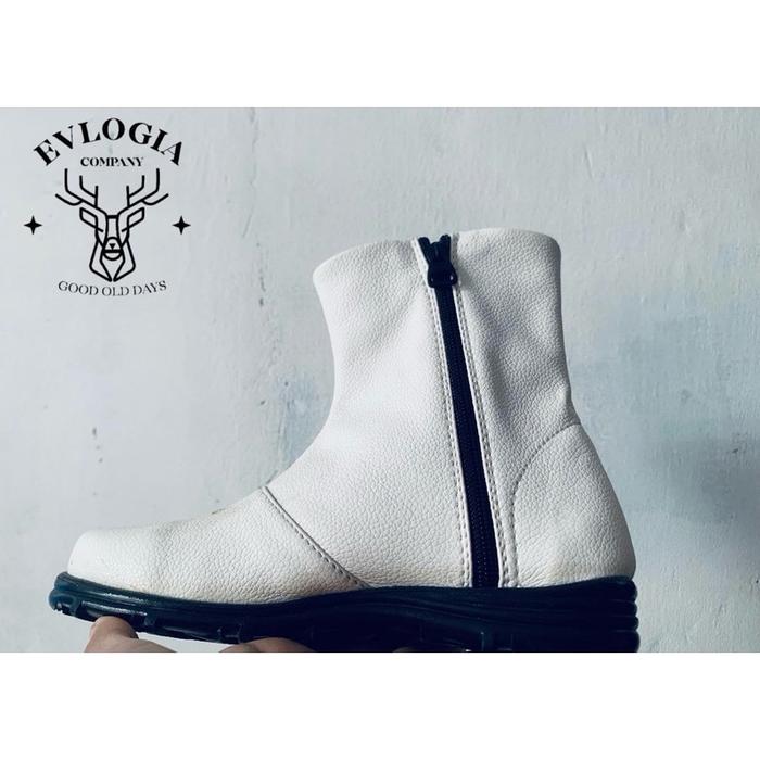 SEPATU MARCHING BAND ANAK PUTIH
