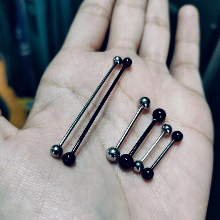 2pcs Piercing Lidah Barbel Tindik Hidung Anting Telinga Hitam Silver Pelangi Cowok