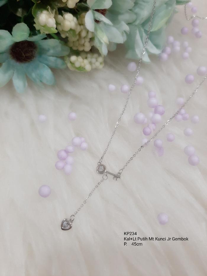 TERLARIS Kalung dan Liontin Putih Xuping Mt Kunci Jr Gembok KP234