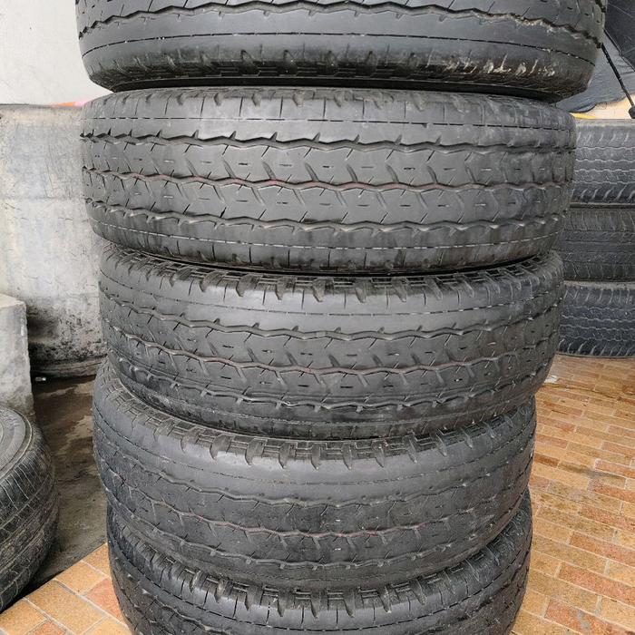 195 R15 Bridgestone Duravis