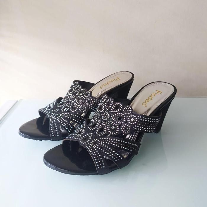 [Preloved] Sandal Heels Fladeo Original Hitam