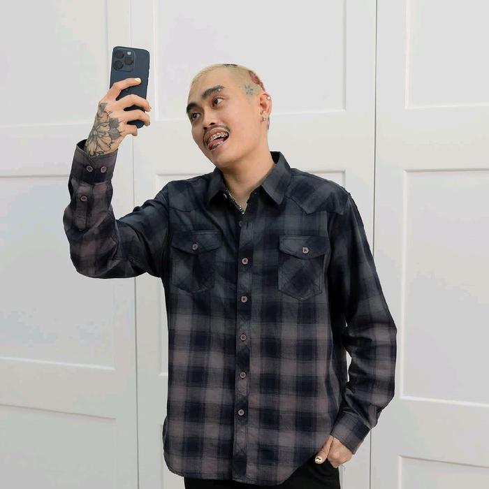Flannel Rucas Gradation Washed Flannel Shirt Unisex Pria/Wanita Size S-XXL