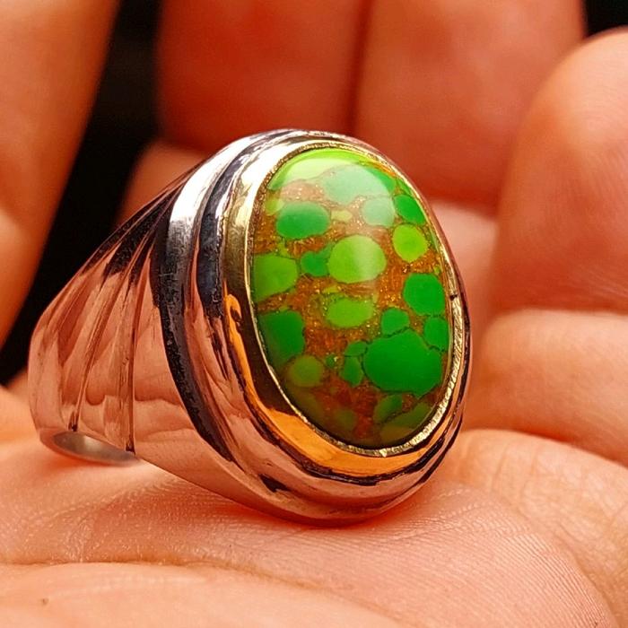 Cincin batu pirus hijau kedondong urat emas ring monel handmade alus anti karat 16mm 18mm