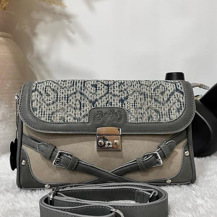 Oleilu - Btari Series - Hand & Clutch Bag dengan Desain Elegan dan Tali Bahu yang Nyaman untuk Pengg