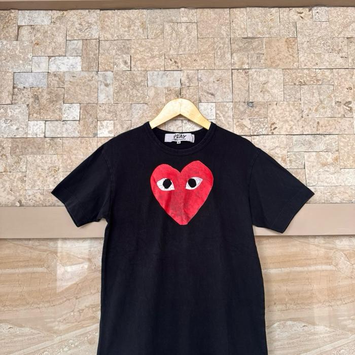 Kaos play cdg original preloved